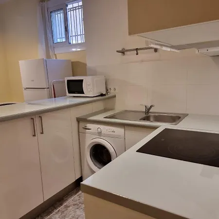 Apartman 2 Bedrm Bcn Down Ac Wifi 30 Nigths Min